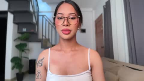 kyll_collins online show from June 18, 2026, 12:44 am