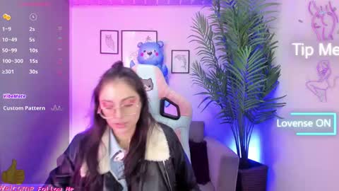 Kyomi online show from March 6, 2025, 1:03 pm