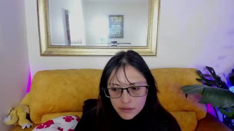 Kyomi online show from June 25, 2026, 12:42 pm