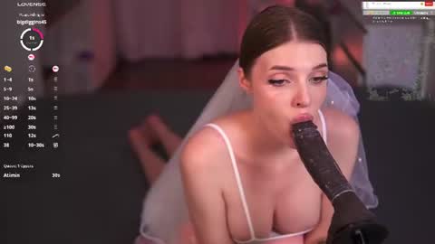 Snapshot of l0lydream chatting on July 27, 2026, 5:53 pm ask me online show from July 27, 2026, 5:53 pm