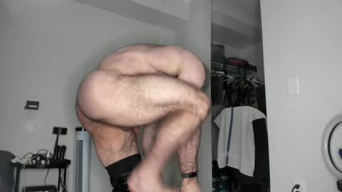 l0v35_2_5p00g3 online show from December 17, 2024, 7:40 am