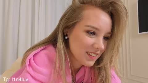 lina online show from November 2, 2025, 9:17 pm