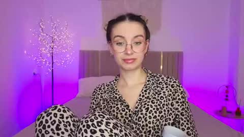 Margo  online show from March 14, 2026, 2:00 pm