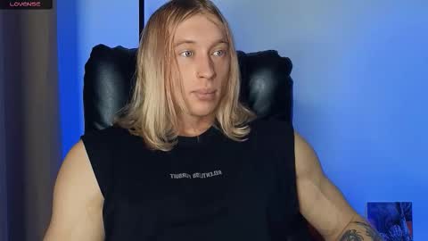 Adonis online show from December 18, 2025, 6:41 am