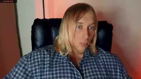 Snapshot of l_adonis_l chatting on April 17, 2026, 3:15 pm Adonis online show from April 17, 2026, 3:15 pm