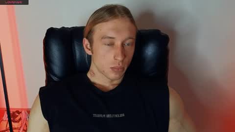 Snapshot of l_adonis_l chatting on April 26, 2026, 6:44 am Adonis online show from April 26, 2026, 6:44 am