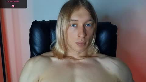 Snapshot of l_adonis_l chatting on May 11, 2026, 10:32 am Adonis online show from May 11, 2026, 10:32 am
