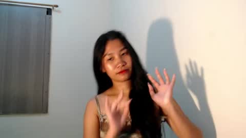 Snapshot of la_celeste chatting on July 13, 2026, 7:22 am la_celeste online show from July 13, 2026, 7:22 am