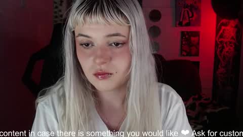 Snapshot of la_femme_fatale_ chatting on January 30, 2025, 3:33 am Hanna FREE ONLYFANS online show from January 30, 2025, 3:33 am