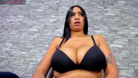 Snapshot of la_indiia chatting on December 19, 2024, 11:29 am la_indiia online show from December 19, 2024, 11:29 am