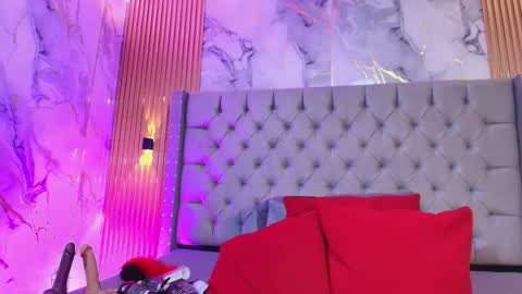 Snapshot of la_indiia chatting on November 19, 2025, 12:27 pm la_indiia online show from November 19, 2025, 12:27 pm