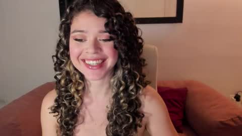 Snapshot of la_leonaaa chatting on November 18, 2025, 3:12 am Jazmin online show from November 18, 2025, 3:12 am