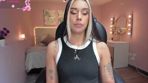 Snapshot of la_monitora chatting on June 10, 2026, 11:31 am T A T I A N A online show from June 10, 2026, 11:31 am