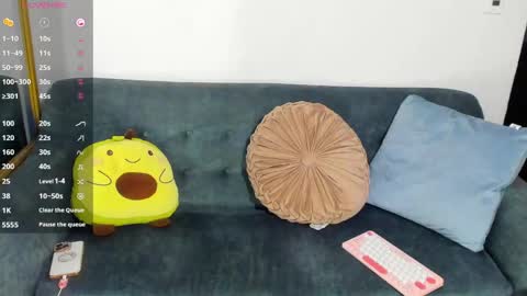 la_saris online show from April 26, 2026, 4:21 am