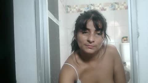 la_wuaifu1 online show from November 16, 2025, 7:52 pm