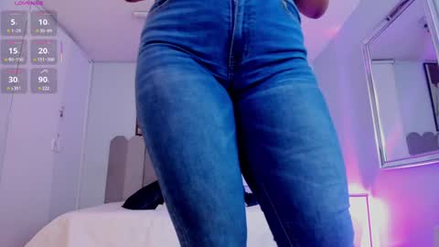 Snapshot of laady_brownn chatting on January 29, 2025, 11:41 am Cris online show from January 29, 2025, 11:41 am