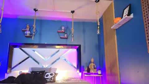 Snapshot of laady_brownn chatting on October 1, 2025, 12:22 pm Cris online show from October 1, 2025, 12:22 pm