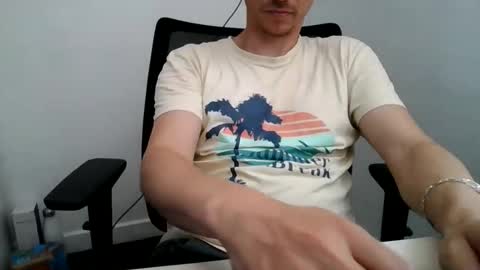 labelette007 online show from May 28, 2026, 12:57 pm