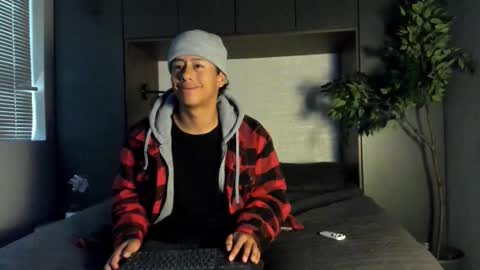 Snapshot of labrinthteasing chatting on September 23, 2025, 12:41 pm labrinthteasing online show from September 23, 2025, 12:41 pm