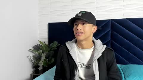 labrinthteasing online show from March 6, 2026, 12:01 pm