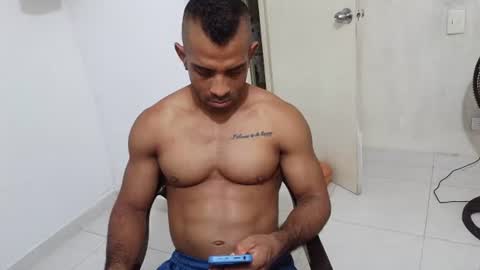 Snapshot of lacasadelosmunecosbq chatting on June 15, 2026, 4:15 am Bruno Smith online show from June 15, 2026, 4:15 am