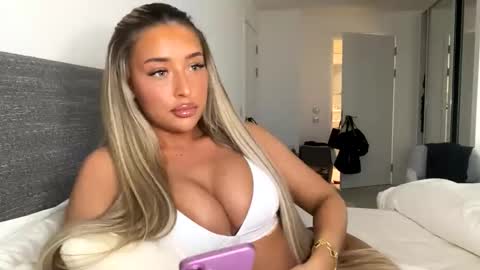 Lacey  online show from May 1, 2026, 8:24 pm