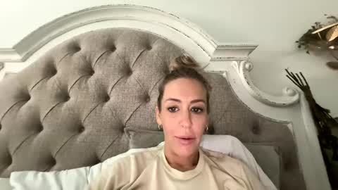 Snapshot of laceylayne96 chatting on May 26, 2026, 2:13 pm laceylayne96 online show from May 26, 2026, 2:13 pm