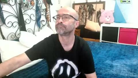 lachicadeldiablo online show from April 23, 2026, 5:48 pm
