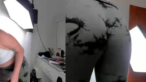 Snapshot of lacii_lost chatting on October 18, 2025, 3:13 pm LACI LOST online show from October 18, 2025, 3:13 pm