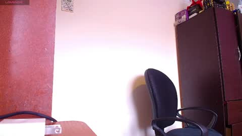 Snapshot of lacolombiana_bitch chatting on May 2, 2026, 6:35 pm Valentina online show from May 2, 2026, 6:35 pm