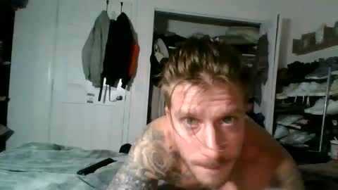 Snapshot of lacrioxcum18 chatting on December 3, 2024, 4:14 am lacrioxcum18 online show from December 3, 2024, 4:14 am