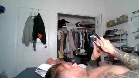 Snapshot of lacrioxcum18 chatting on February 9, 2025, 11:25 pm lacrioxcum18 online show from February 9, 2025, 11:25 pm