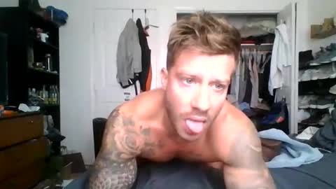 Snapshot of lacrioxcum18 chatting on November 1, 2025, 5:04 pm lacrioxcum18 online show from November 1, 2025, 5:04 pm