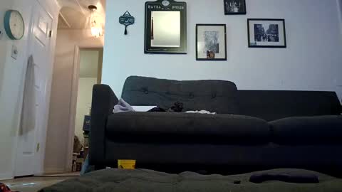 lacybell online show from January 25, 2025, 6:23 am