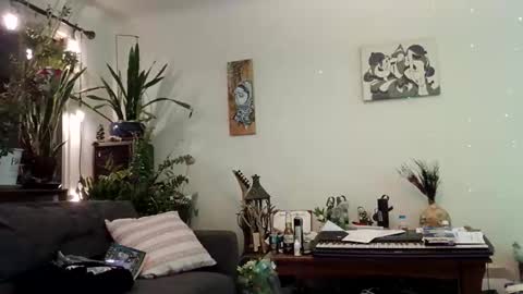 lacybell online show from October 29, 2025, 4:04 am