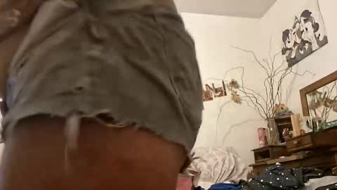 lacybell online show from June 8, 2026, 8:48 am