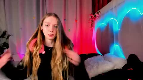 Snapshot of lada2k4 chatting on June 16, 2026, 4:59 am Lada online show from June 16, 2026, 4:59 am