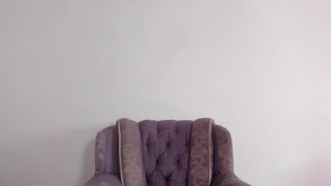 Snapshot of ladahear_ chatting on September 16, 2025, 5:03 pm Akyra online show from September 16, 2025, 5:03 pm