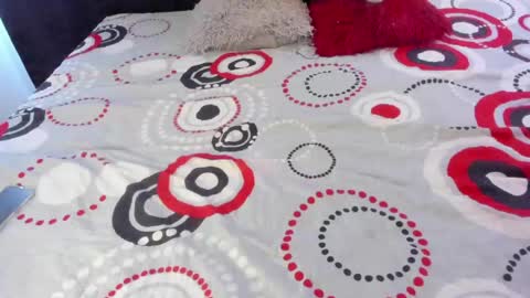 Snapshot of ladahear_ chatting on June 5, 2026, 3:18 pm Akyra online show from June 5, 2026, 3:18 pm