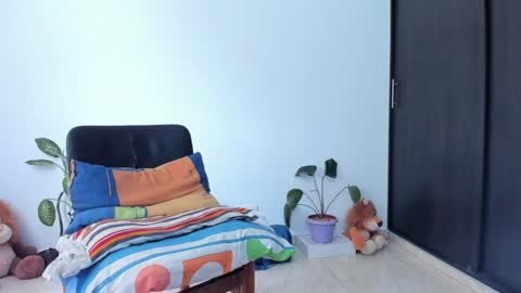 Snapshot of ladenandjuan chatting on February 5, 2025, 7:10 pm Laden And Juan online show from February 5, 2025, 7:10 pm