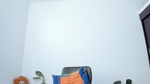 Snapshot of ladenandjuan chatting on February 6, 2025, 3:31 pm Laden And Juan online show from February 6, 2025, 3:31 pm