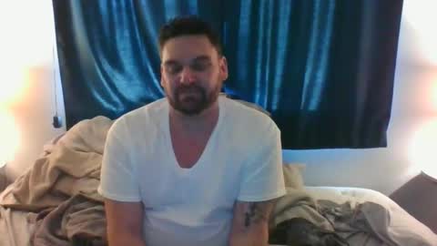 Snapshot of ladiesmandaddy chatting on January 3, 2025, 8:01 pm Don Kedick online show from January 3, 2025, 8:01 pm