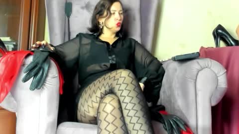 Snapshot of lady__leather chatting on November 18, 2025, 11:36 am GoddessLeather online show from November 18, 2025, 11:36 am