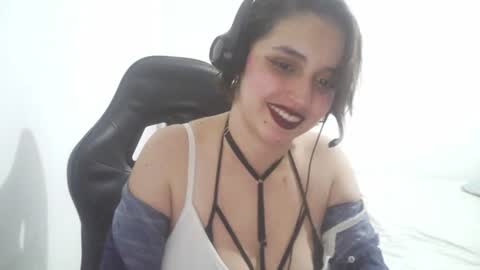 lady_ahri online show from July 26, 2026, 9:54 pm