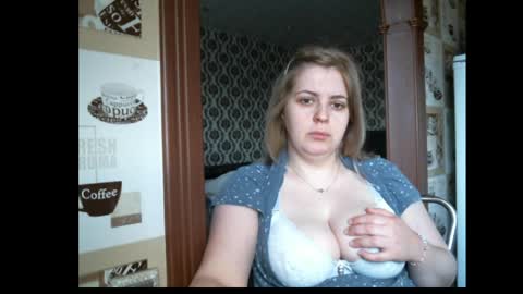 lady cute cat29 online show from April 1, 2026, 2:34 am
