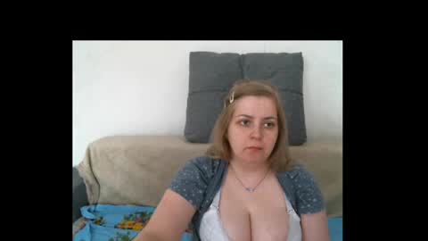 Snapshot of lady_cute_cat chatting on May 18, 2026, 6:08 am lady cute cat29 online show from May 18, 2026, 6:08 am