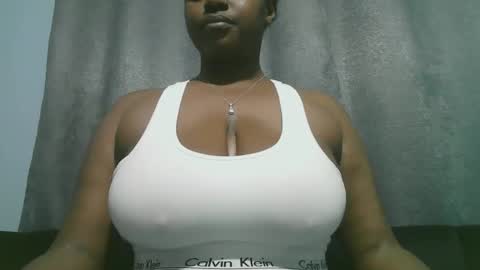 lady_dearra online show from September 11, 2025, 2:33 am