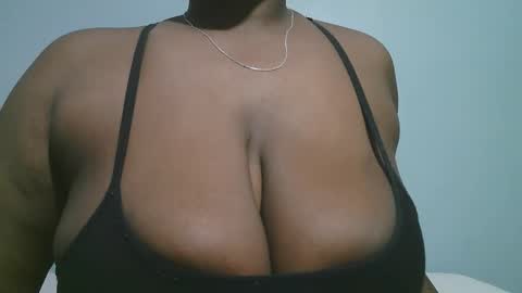 lady_dearra online show from February 3, 2026, 3:26 am