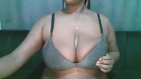 lady_dearra online show from March 19, 2026, 3:21 am