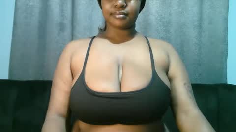 Snapshot of lady_dearra chatting on May 28, 2026, 3:15 am lady_dearra online show from May 28, 2026, 3:15 am